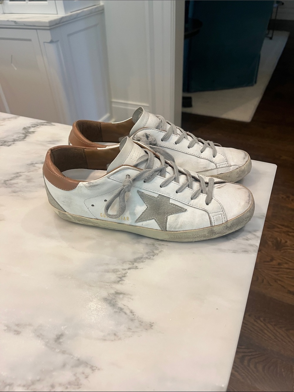 Authentic Golden Goose Sneakers size 39